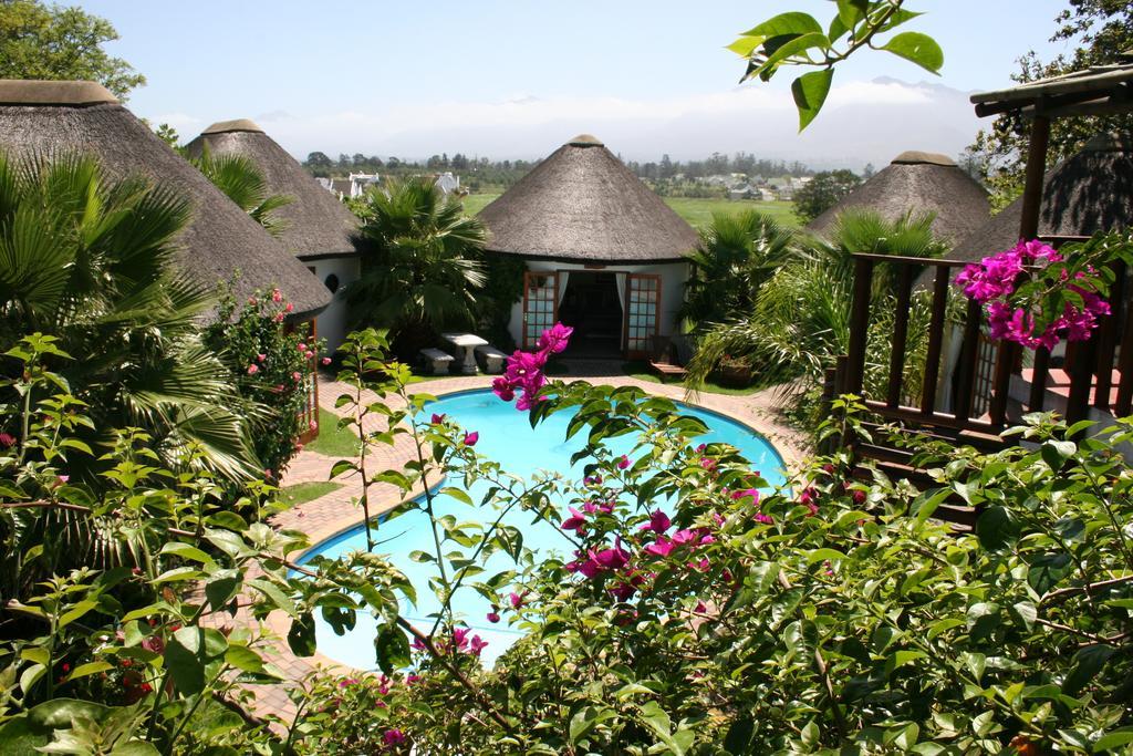 French Lodge International George Extérieur photo